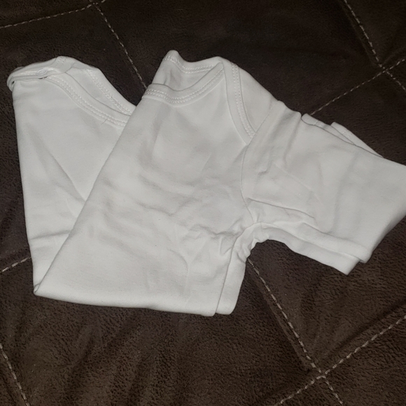 Plain onesie - Picture 3 of 3